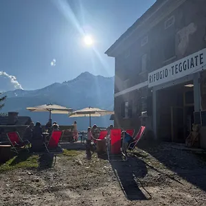 Rifugio Teggiate Hostel